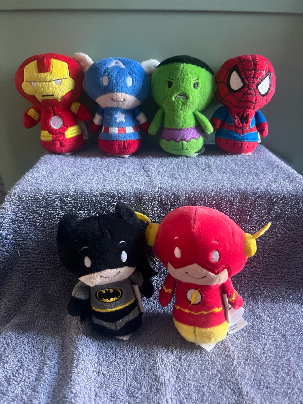 Hallmark Itty Bittys (lot of 6) Marvel/DC Superhero Plush 5” Toys 2014